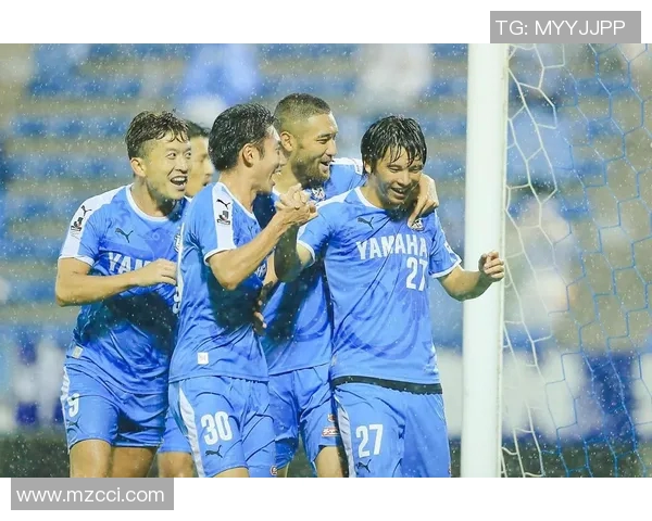 大宫松鼠与长崎航海的精彩对决展现足球魅力与团队精神